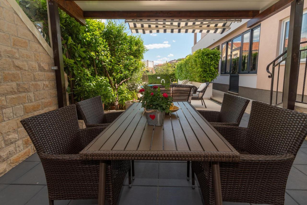 Apartments Orlic Trogir Exterior photo