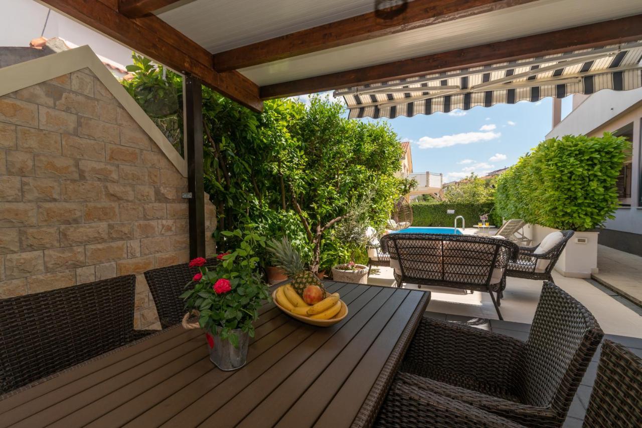 Apartments Orlic Trogir Exterior photo