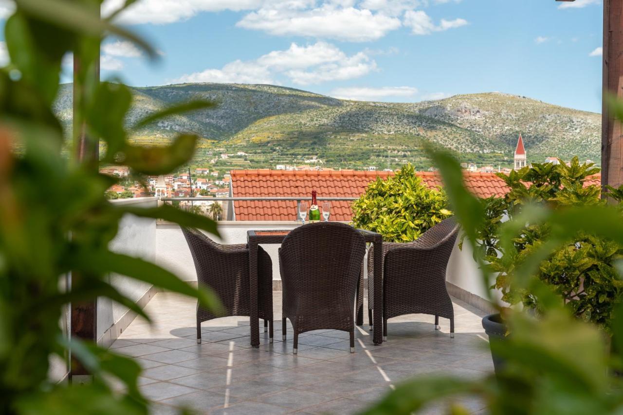 Apartments Orlic Trogir Exterior photo