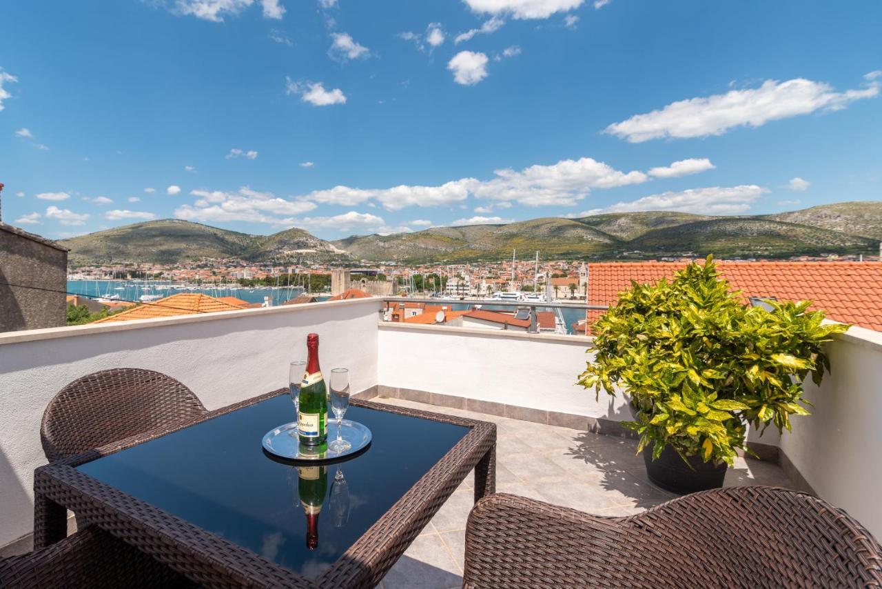 Apartments Orlic Trogir Exterior photo