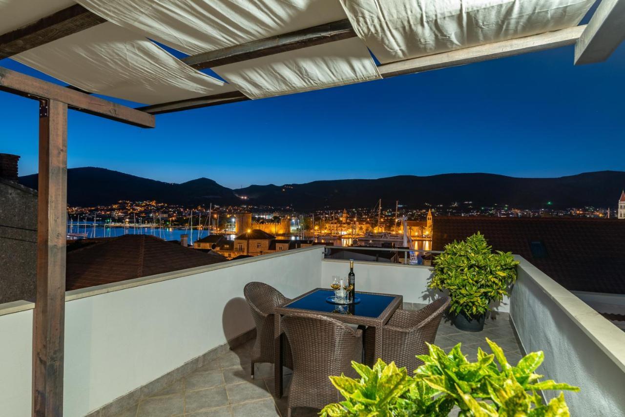 Apartments Orlic Trogir Exterior photo