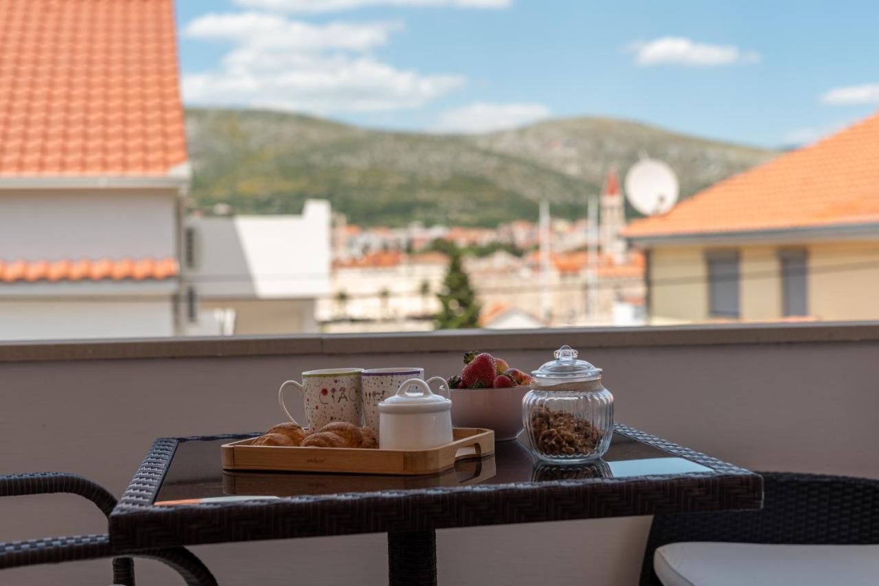 Apartments Orlic Trogir Exterior photo