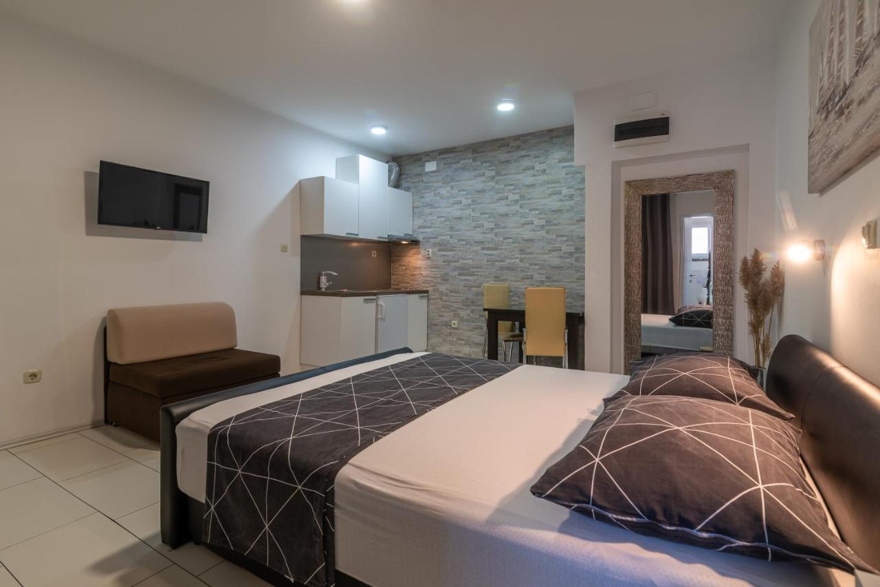 Apartments Orlic Trogir Exterior photo