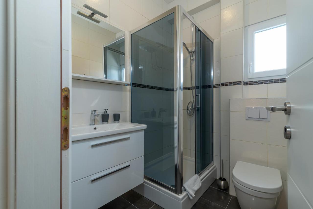 Apartments Orlic Trogir Exterior photo