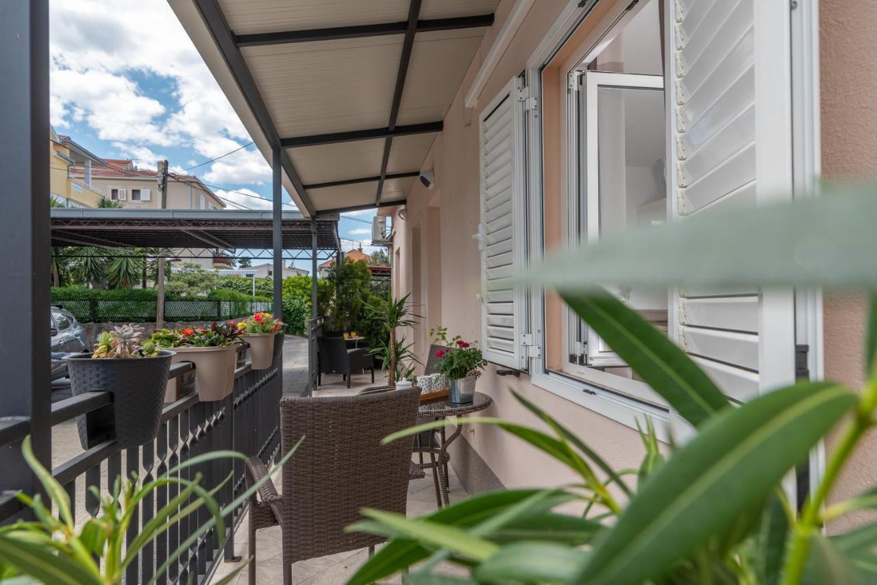 Apartments Orlic Trogir Exterior photo