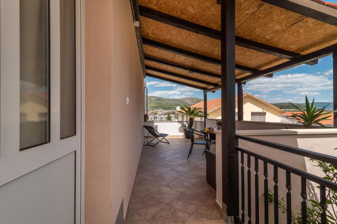 Apartments Orlic Trogir Exterior photo