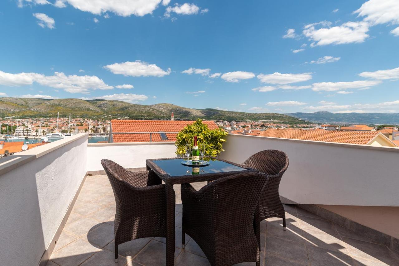 Apartments Orlic Trogir Exterior photo