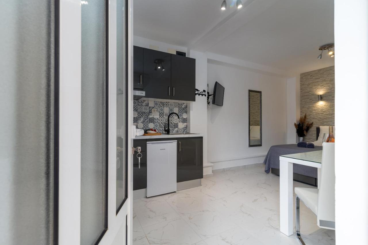 Apartments Orlic Trogir Exterior photo